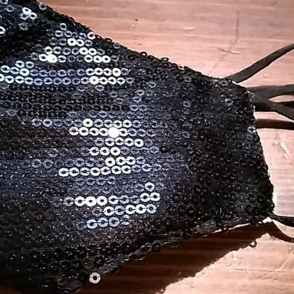 Black Sequins Face Mask U-104 - Picture 5 of 7